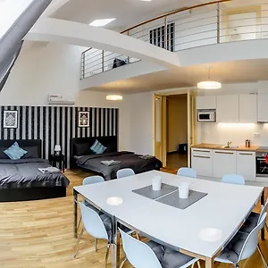 Lejlighedshotel Riverside Spirit, Prag