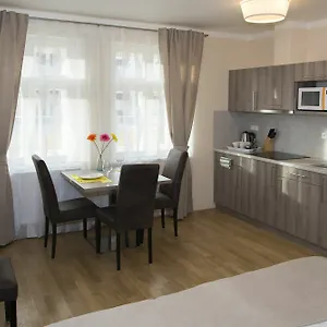 Lejlighedshotel Limes, Prag
