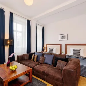 Lejlighedshotel Old Town Square Premium, Prag