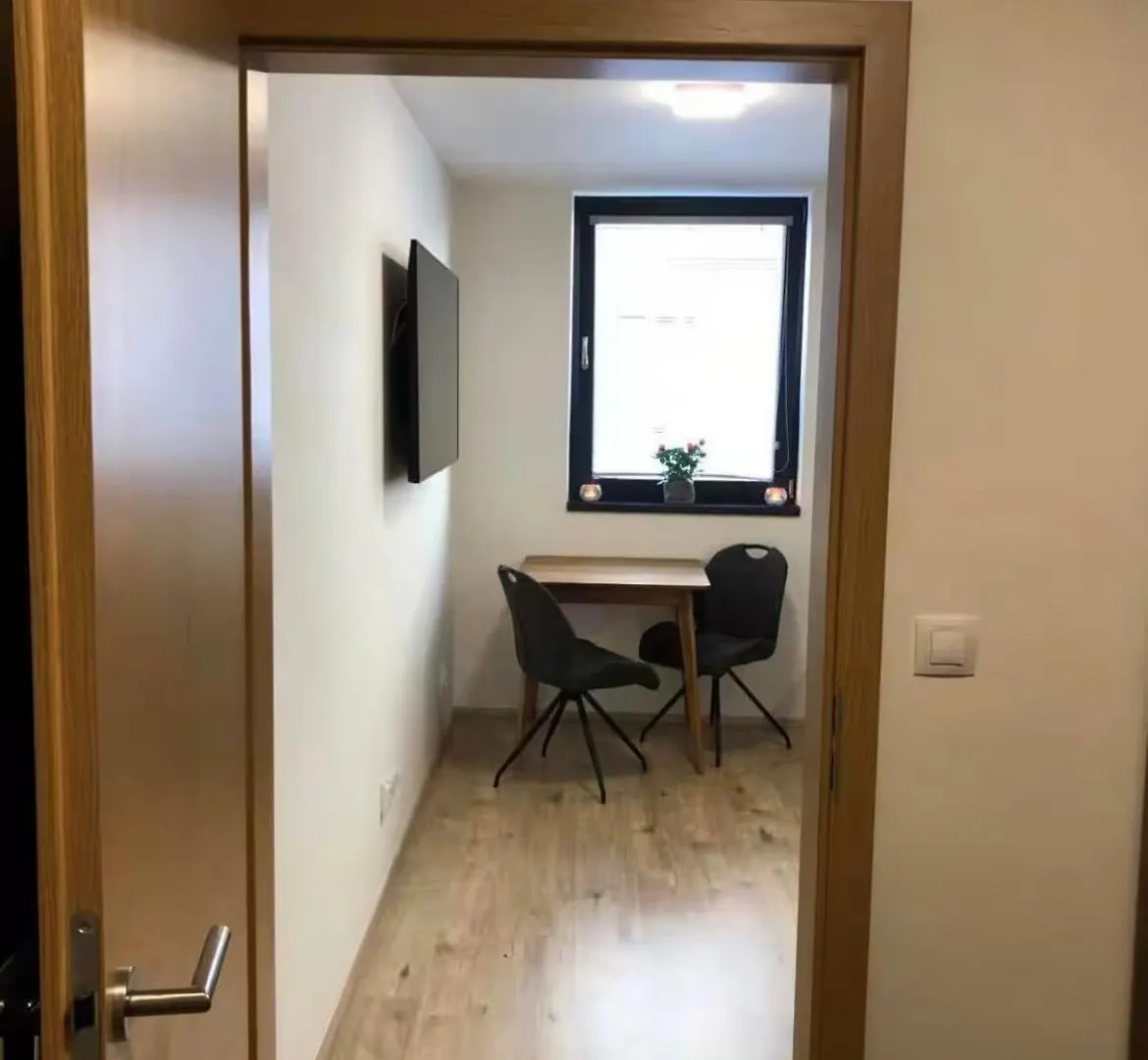 Romantic Apartment By The City Center Prague
