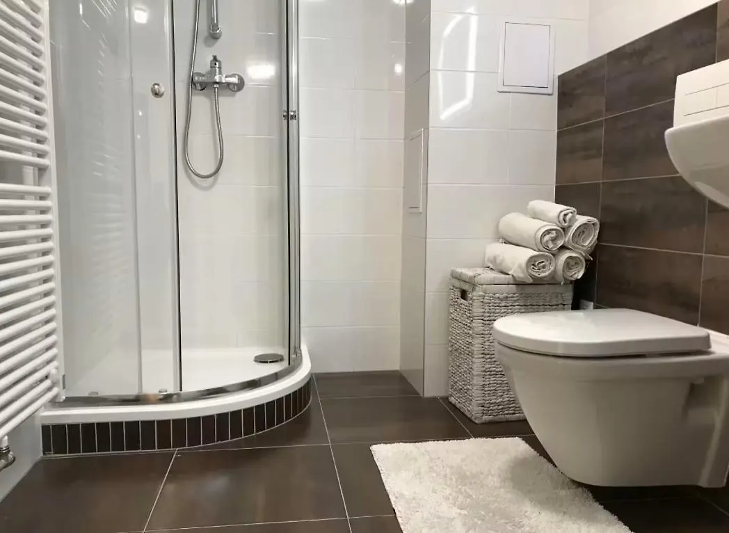 Romantic Apartment By The City Center Prague